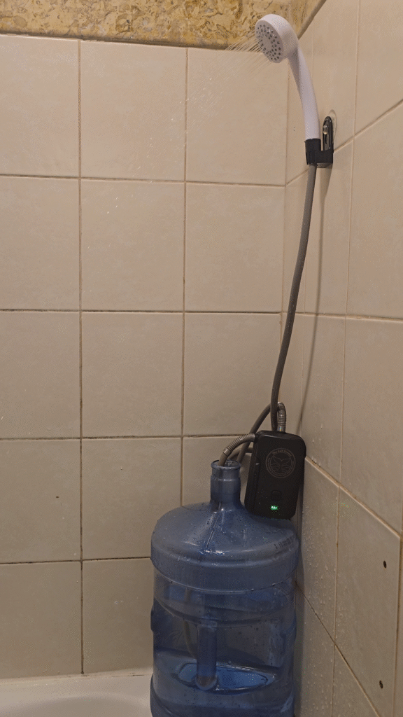 The Gulf sshower flex in use